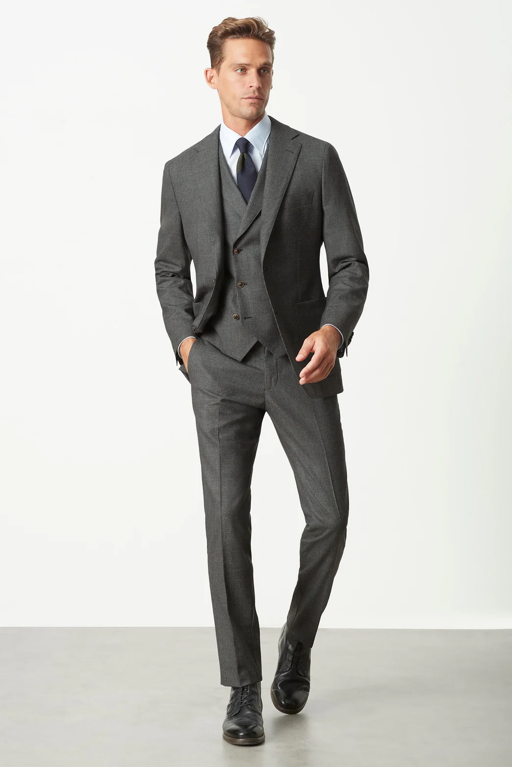 Bowning Suit - Image 13