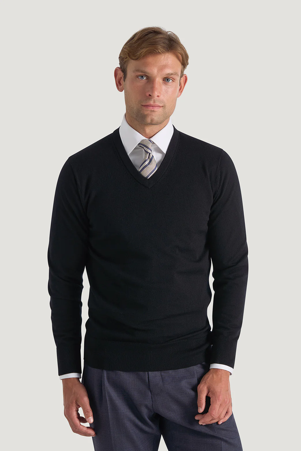 Buchanan Ashby V-Neck Knit - Image 2