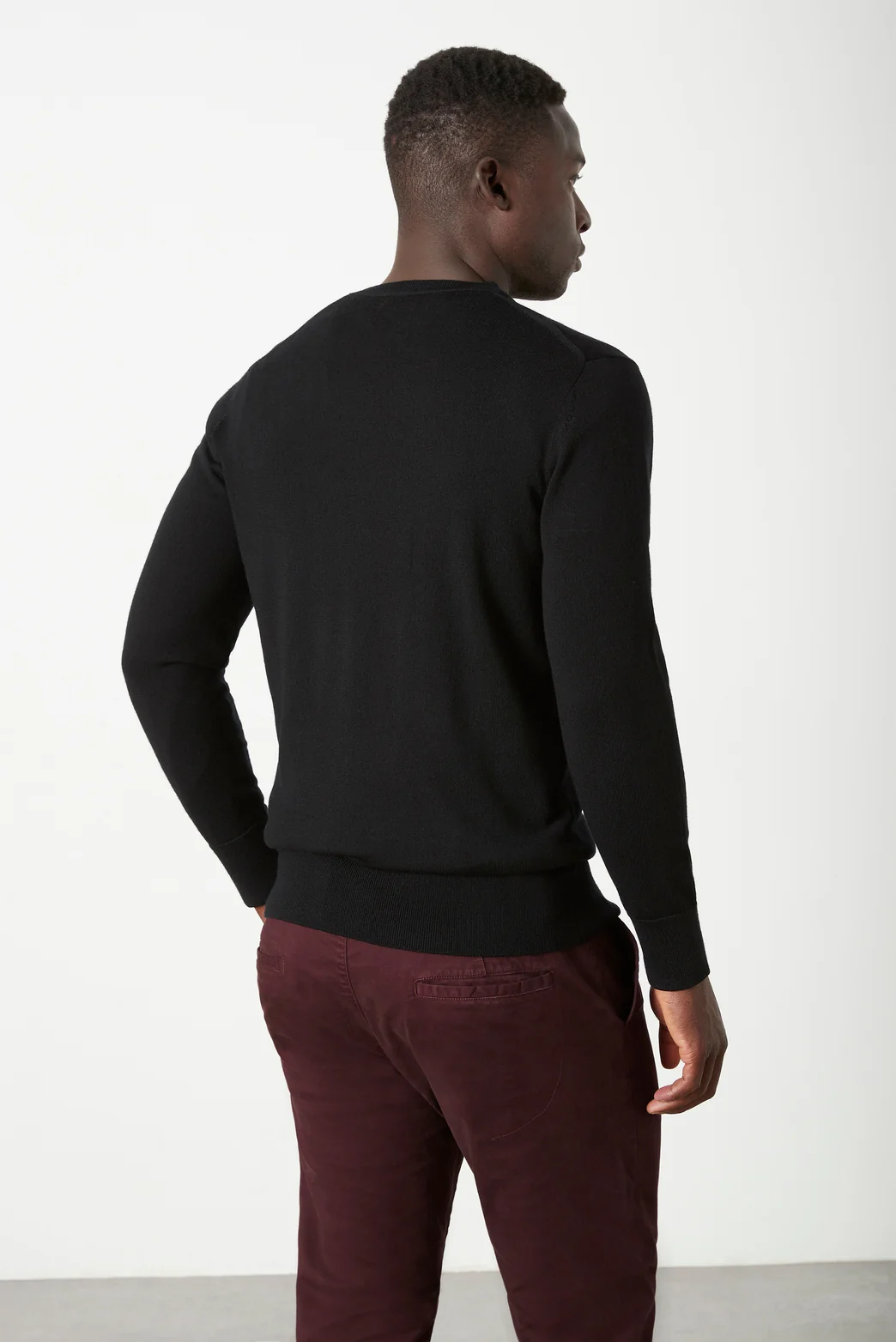 Buchanan Ashby V-Neck Knit - Image 4