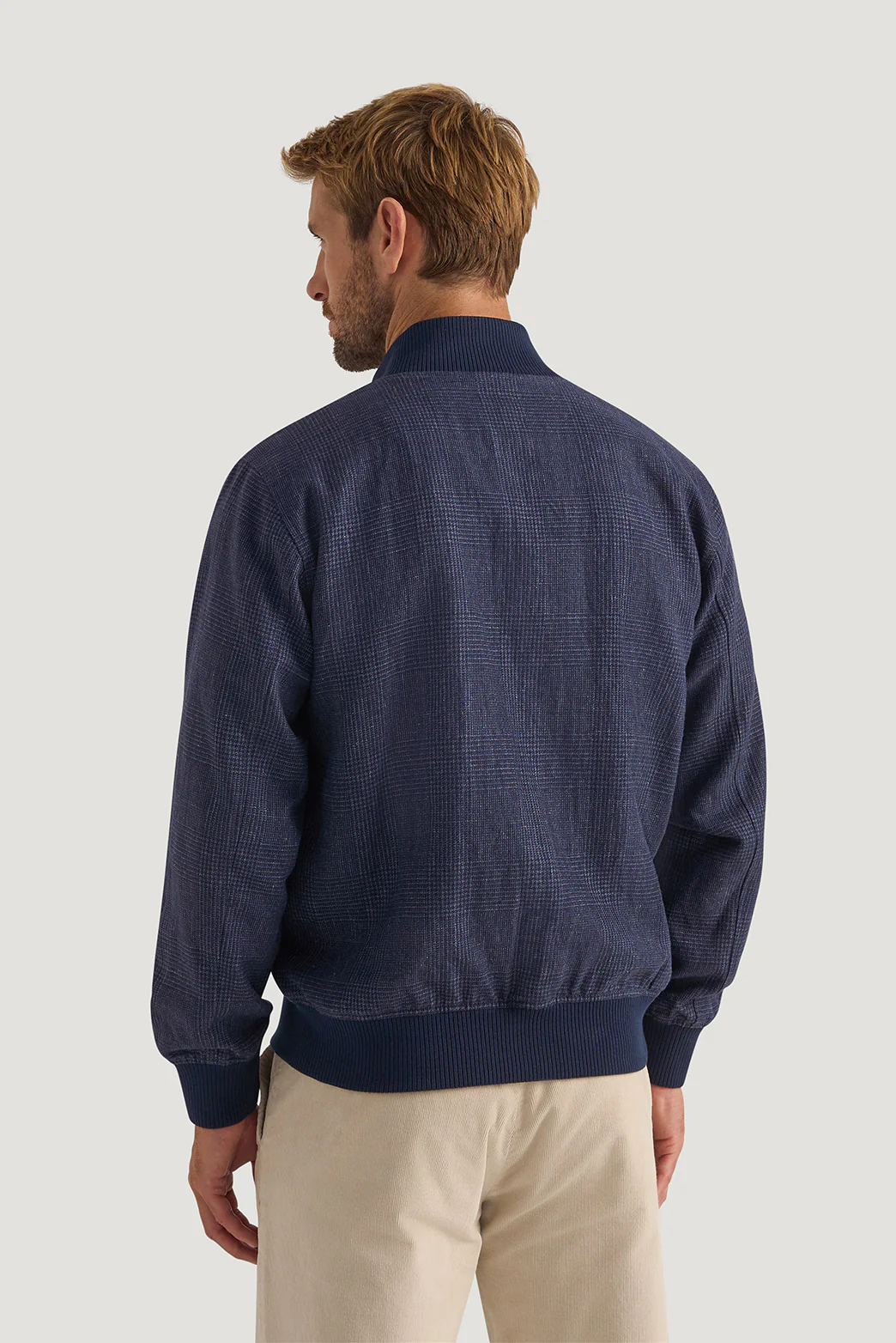 James Jacket - Image 6