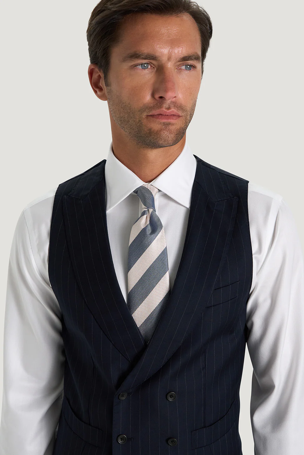 Linwood Suit - Image 11