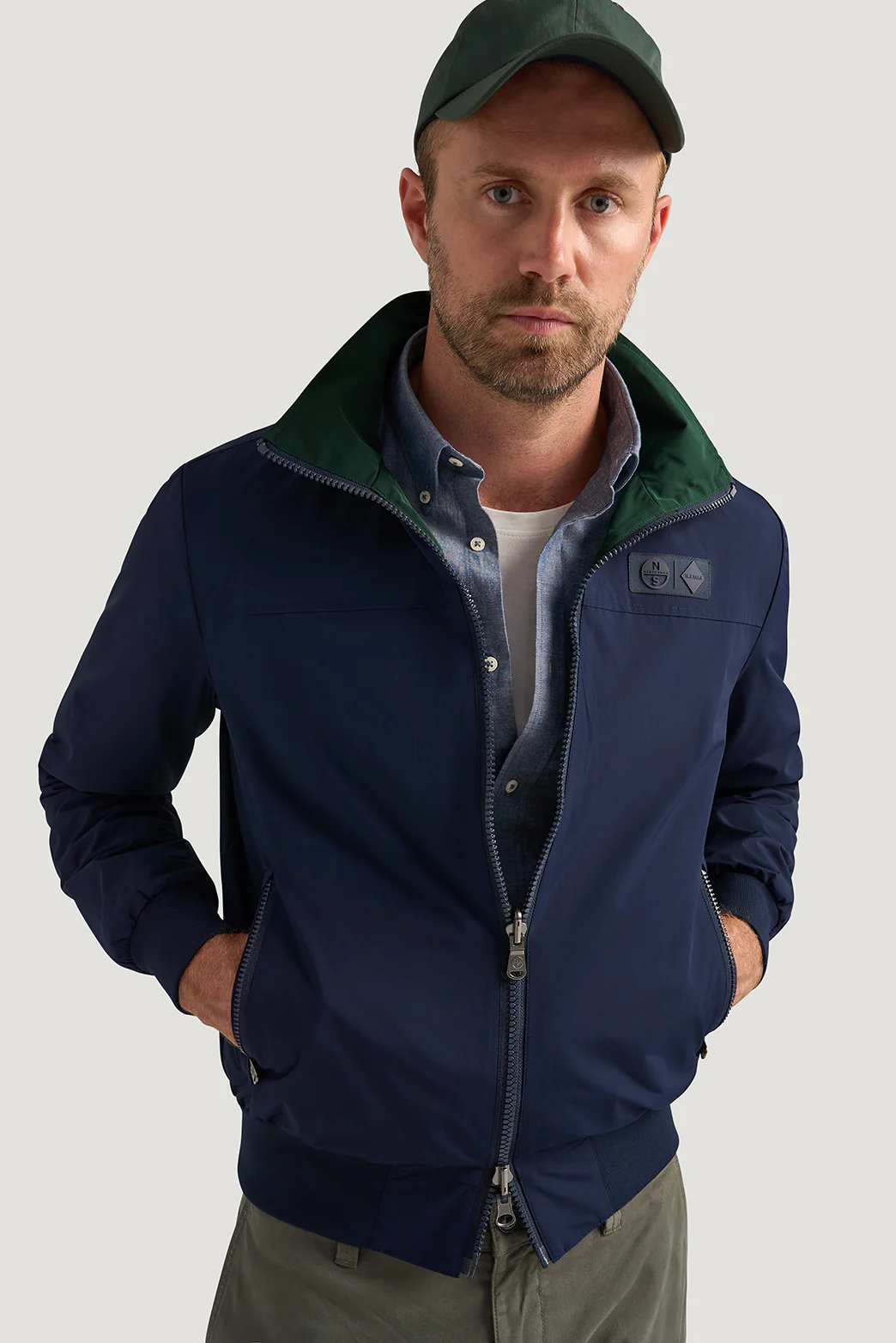 Regatta Reversible Jacket - Image 2