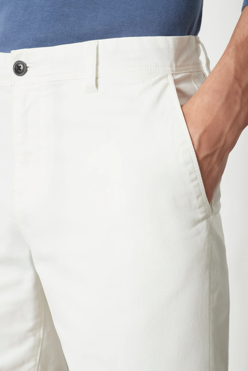 Roxburgh Chino Short - Image 5